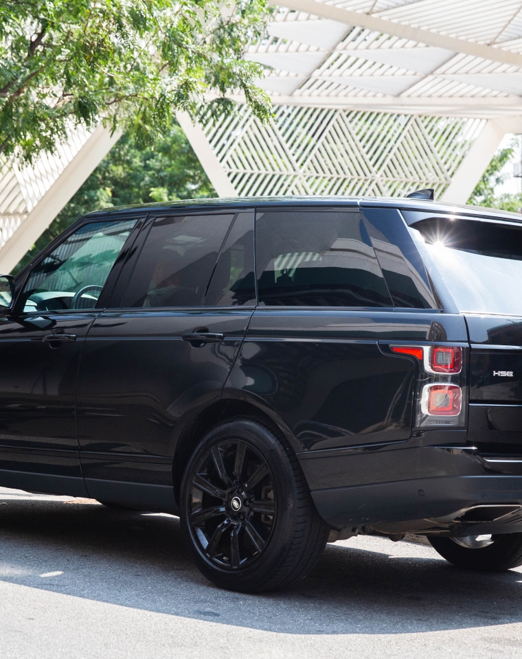 Rent a Range Rover Vogue HSE in New York