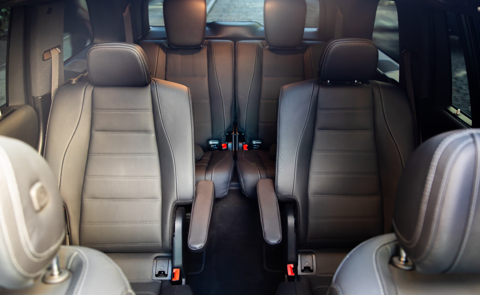 6 passenger capacity