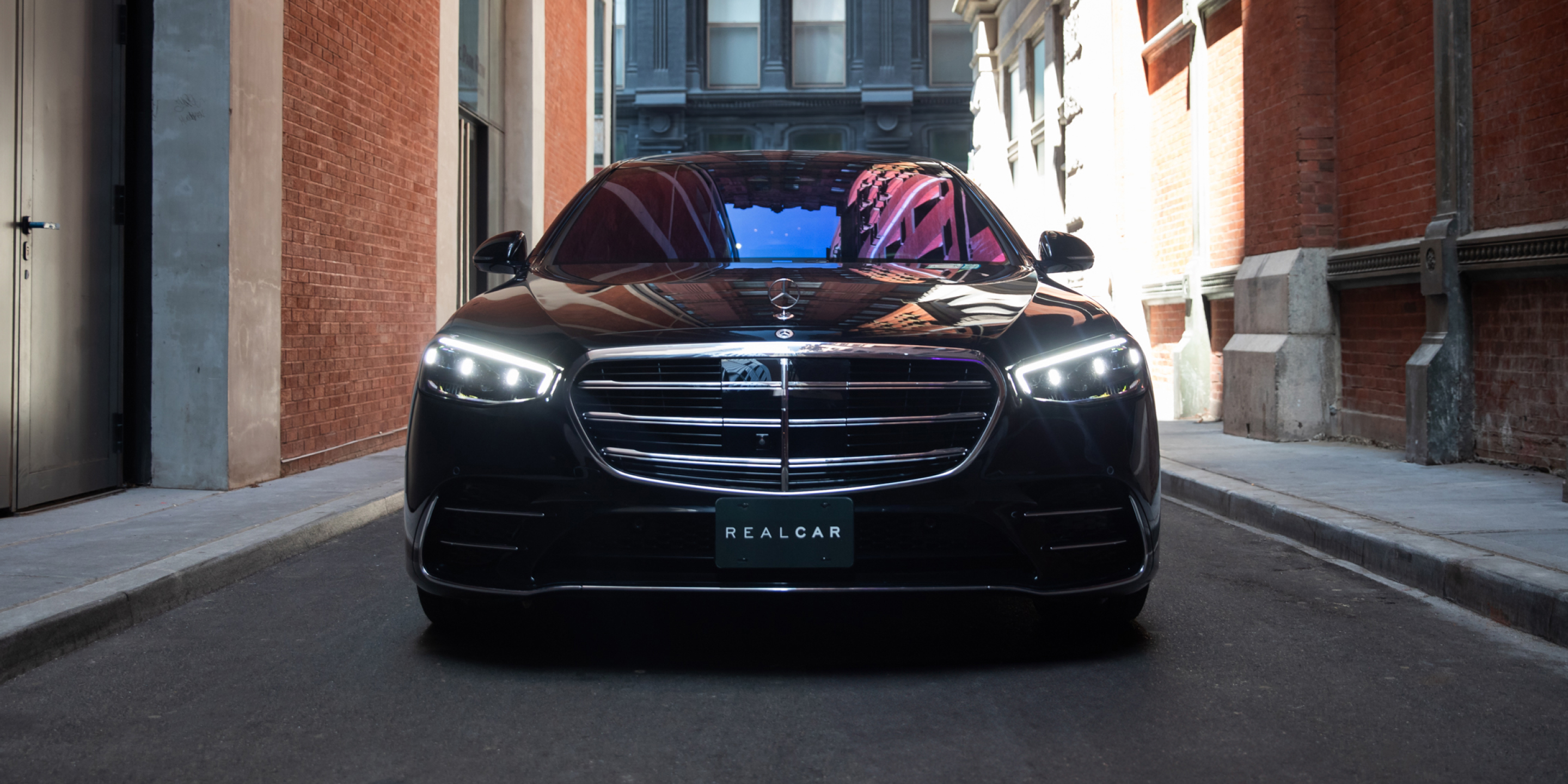 RealCar Mercedes Benz S 500 4matic for rental