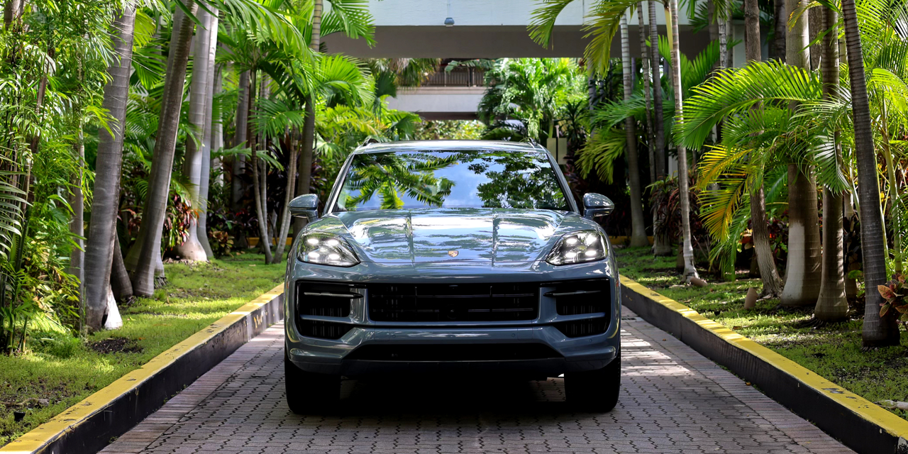 RealCar Porsche Cayenne for rental