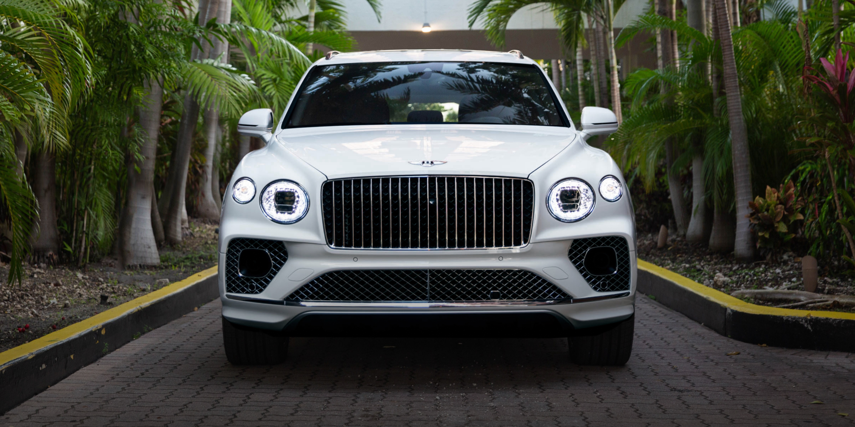 RealCar Bentley Bentayga for rental