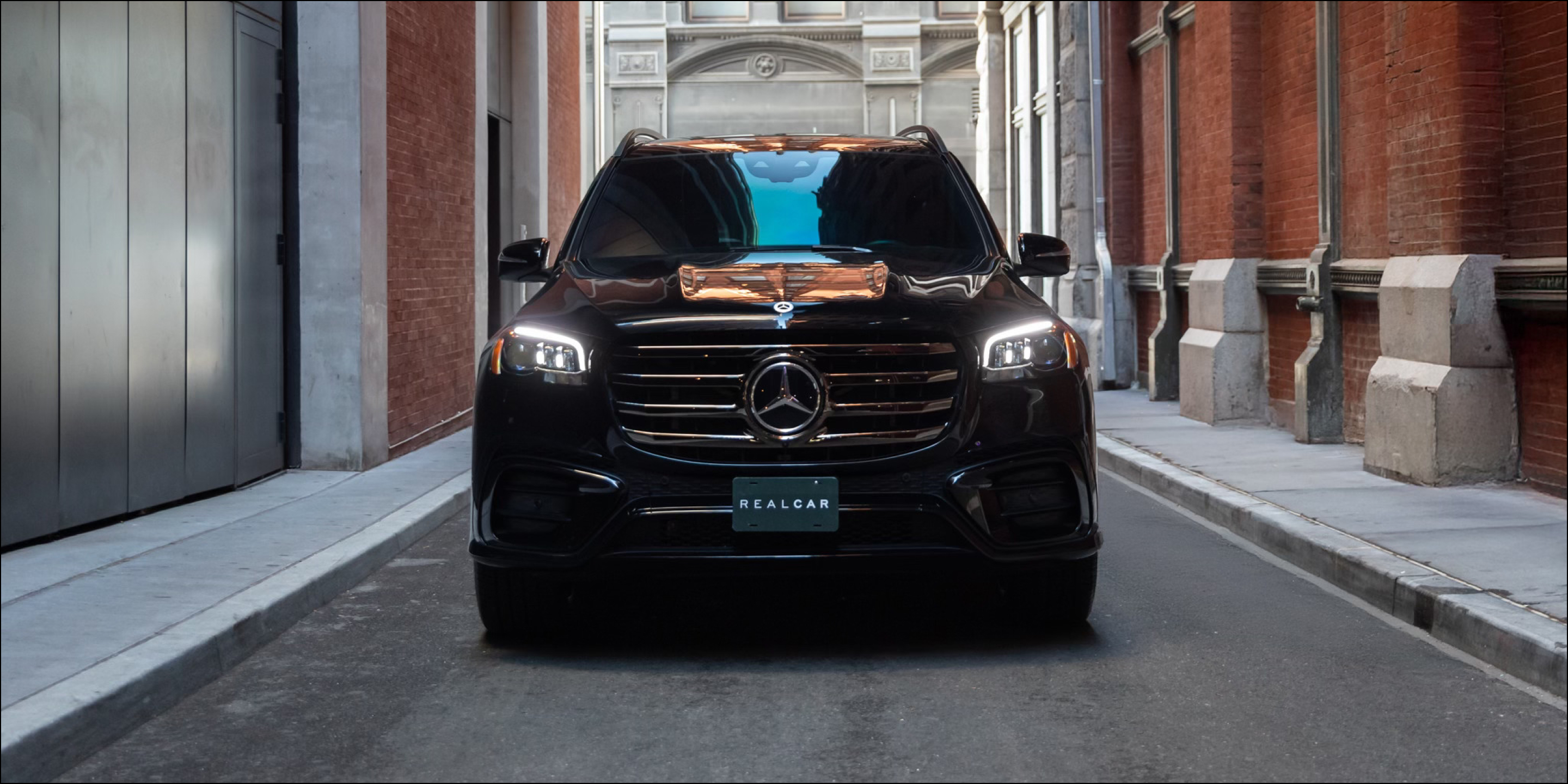 RealCar Mercedes Benz GLS450 for rental