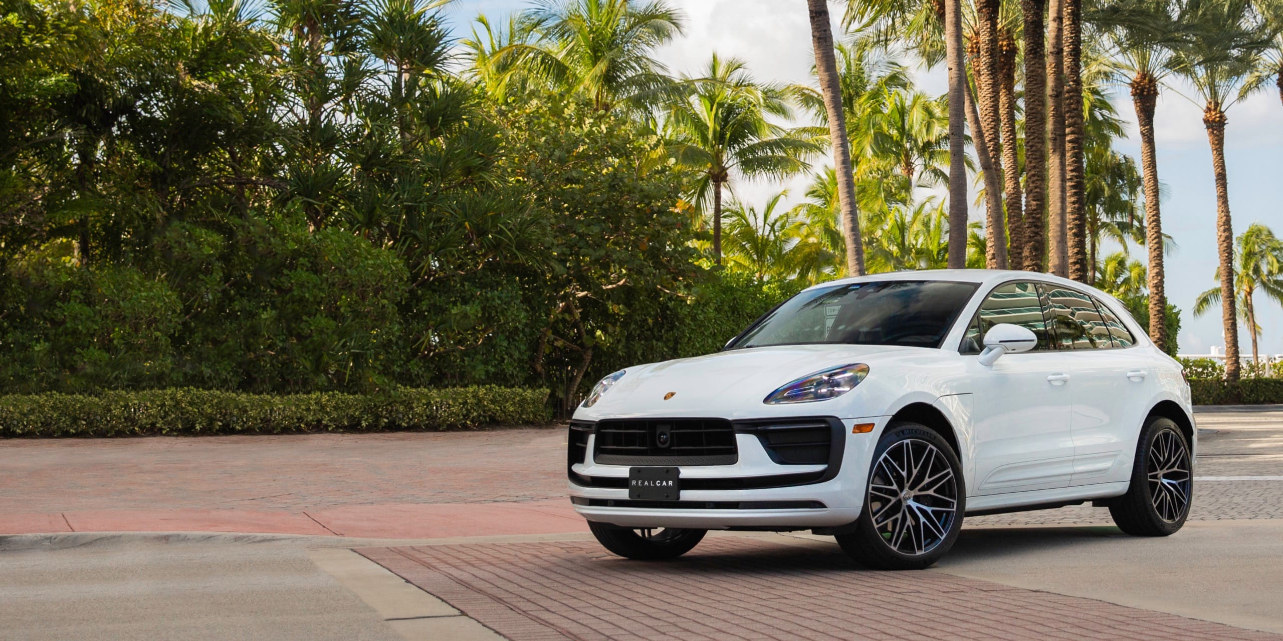 Premium
Car Rental
in Miami Beach